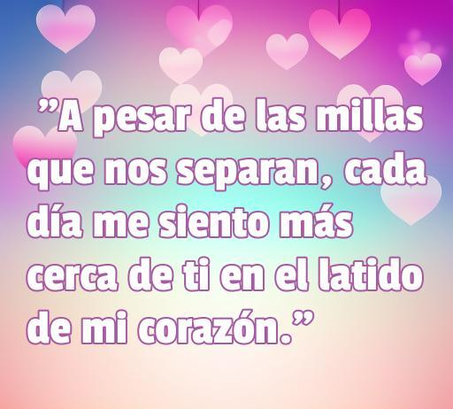 Frase inspiradora sobre el amor a distancia que expresa cercanía emocional a pesar de la separación física. Ideal para acompañar un artículo sobre Frases de amor a distancia.