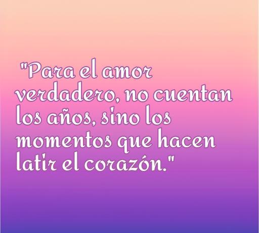 Frase inspiradora sobre el amor que resalta que la edad no es una barrera, enfatizando los momentos que hacen latir el corazón. Ideal para el artículo sobre 'frases de amor la edad no importa'.