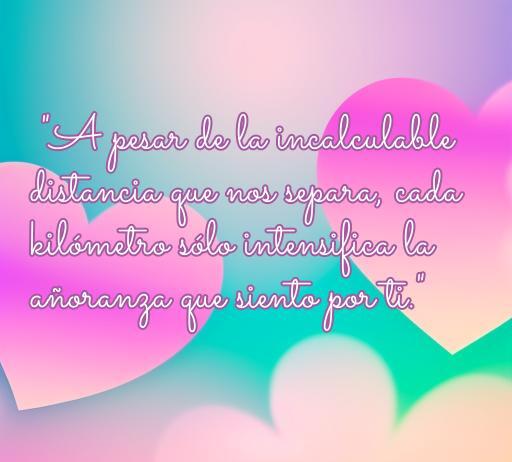 Frase sobre el amor a distancia que expresa la tristeza y la añoranza, ideal para reflexionar sobre la distancia en relaciones amorosas. Frase de amor lejano y tristeza.